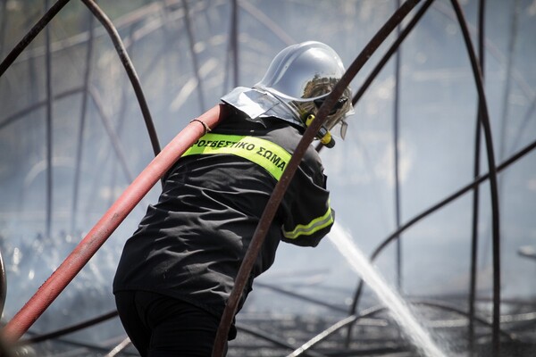 Πολύ υψηλός κίνδυνος πυρκαγιάς το Σάββατο- Ποιες περιοχές αφορά