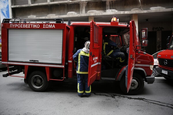 Στο νοσοκομείο έξι άτομα ύστερα από πυρκαγιά στο Γηροκομείο Αθηνών