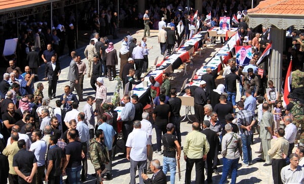 Συρία: 1200 πρόσφυγες από το Λίβανο επέστρεψαν στις εστίες τους