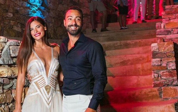 Ο Σάκης Τανιμανίδης και η Χριστίνα Μπόμπα παντρεύονται σήμερα - Το πάρτι πριν το γάμο στη Σίφνο
