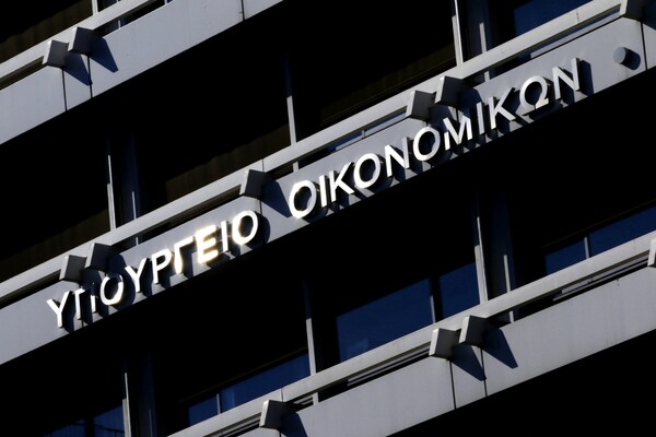 Το ΥΠΟΙΚ αρνείται οποιαδήποτε παρέμβασή του στην αγορά ζύθου