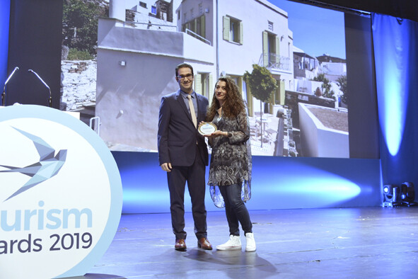 Χρυσή διάκριση για το Crossroads Inn στα Tourism Awards 2019