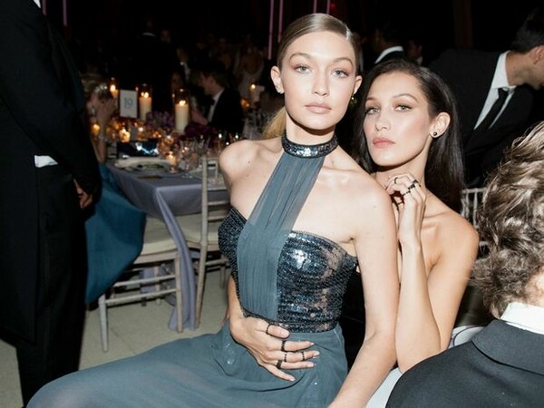 «Καλημέρα Ελλάδα» - Gigi και Bella Hadid κάνουν διακοπές στη Μύκονο