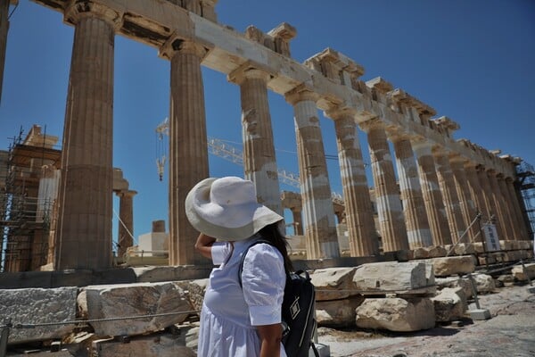 Καιρός: Ανεβαίνει το θερμόμετρο - Ισχυροί άνεμοι στο Αιγαίο