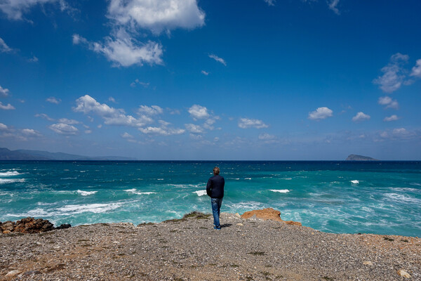 Καιρός: Έως 30 βαθμούς η θερμοκρασία - Ισχυροί άνεμοι στο Αιγαίο