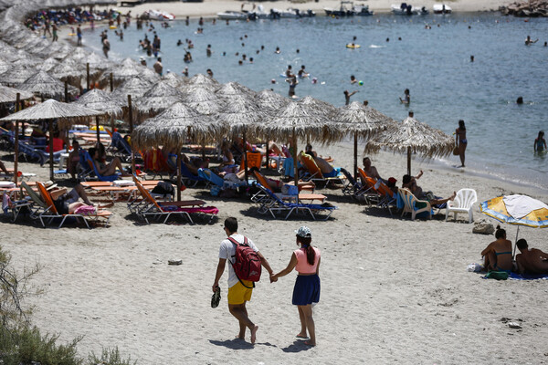 Ξεκινάει το κύμα καύσωνα: Ηλιοφάνεια και υψηλές θερμοκρασίες σε όλη τη χώρα