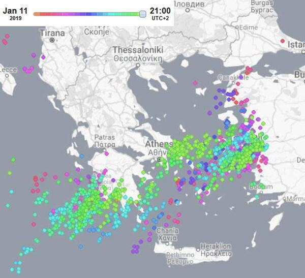 Κακοκαιρία: Ισχυρά φαινόμενα τις επόμενες ώρες και πολλοί κεραυνοί