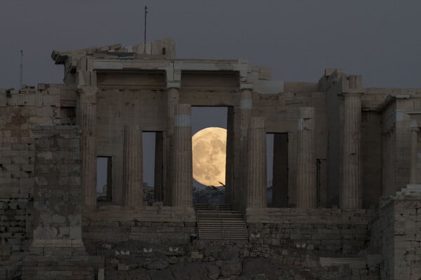 Η Πανσέληνος του Σαββάτου είναι η μικρότερη του έτους