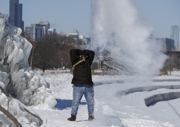 Polar Vortex: Τουλάχιστον 12 νεκροί - Οι χιονοπτώσεις επεκτείνονται στις ανατολικές ΗΠΑ