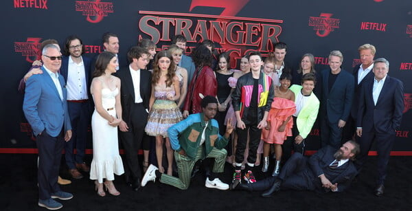 Stranger Things: Το νέο τρέιλερ και η πρεμιέρα με όλους τους πρωταγωνιστές