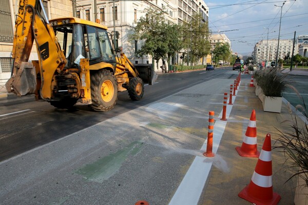 Μεγάλος Περίπατος: Εργασίες στην Πανεπιστημίου για επιπλέον λωρίδα για τα ΙΧ