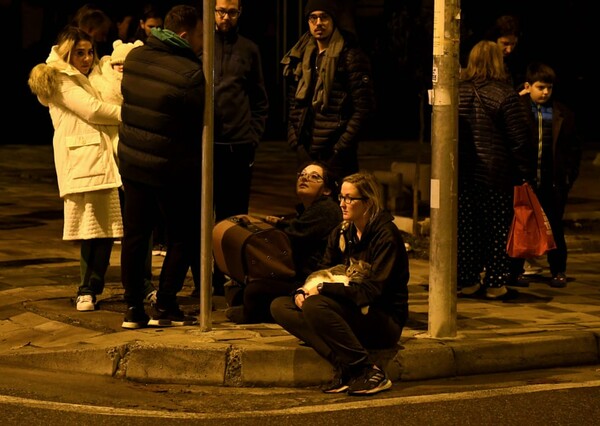 Εικόνα καταστροφής στην Αλβανία μετά το φονικό σεισμό - Η Ελλάδα στέλνει ομάδες ΕΜΑΚ για βοήθεια