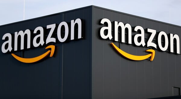 H Amazon κατακλύζεται από «συγγραφείς» του κορωνοϊού