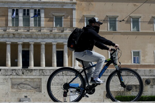 Οι Έλληνες αγοράζουν ποδήλατα μαζικά - Κατακόρυφη αύξηση στη ζήτηση εν μέσω πανδημίας