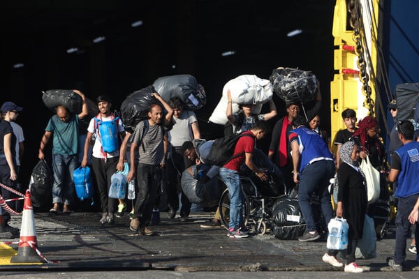 Συνεχίζονται οι προσφυγικές ροές: 338 μετανάστες και πρόσφυγες σε Λέσβο, Χίο και Φαρμακονήσι