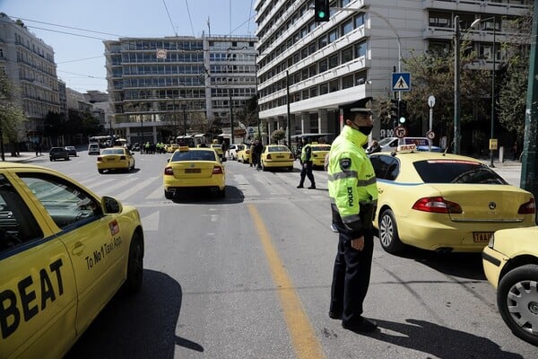 Και δεύτερος επιβάτης στα ταξί τις επόμενες ημέρες - Πότε αναμένονται οι πρώτες πτήσεις