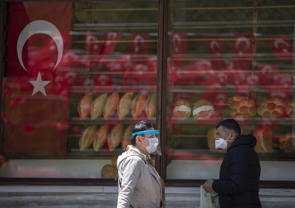 Τουρκία: Για αποκλιμάκωση της επιδημίας κάνει λόγο η κυβέρνηση - Ανησυχία για σοβαρή οικονομική κρίση
