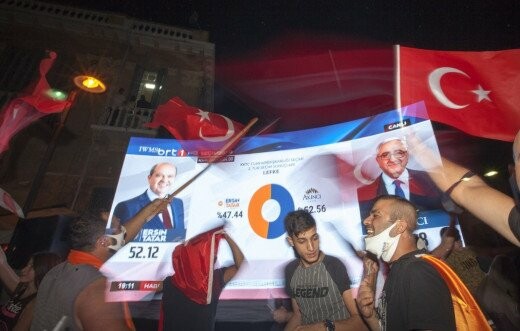 Κύπρος: O «εκλεκτός» του Ερντογάν, Ερσίν Τατάρ, νικητής στα Κατεχόμενα - Η αντίδραση της Λευκωσίας
