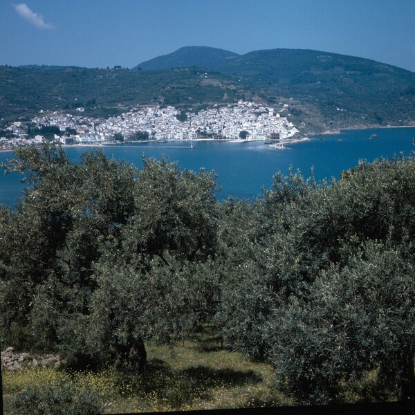 Σπάνιες φωτογραφίες από τη Σκόπελο της δεκαετίας του '70