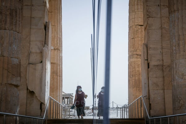 Θεοχάρης: Αφίξεις τουριστών στην Ελλάδα και πριν τις 14 Μαΐου