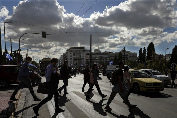 Κορωνοϊός: Ο «χάρτης» των 4.340 κρουσμάτων - 2.097 κρούσματα σε Αττική, 535 Θεσσαλονίκη, 167 Κοζάνη 