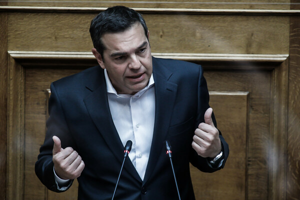 Τσίπρας: Στα 1.000 κρούσματα lockdown, στα 4.500 άνοιγμα δραστηριοτήτων