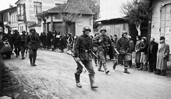 Χάγκεν Φλάισερ: «Τα χρέη εξοφλούνται και μεταξύ φίλων»