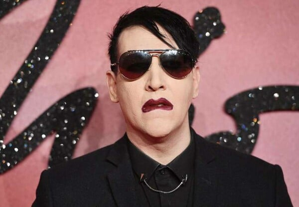 Ένταλμα σύλληψης για τον Marilyn Manson