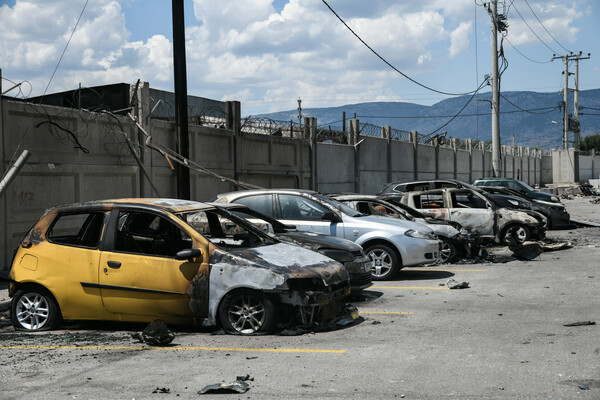 Ασπρόπυργος: Φωτογραφίες από την έκρηξη βυτιοφόρου