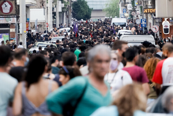 Συνελήφθη ο 35χρονος που κατηγορείται πως βίασε 50χρονη στα Πετράλωνα 