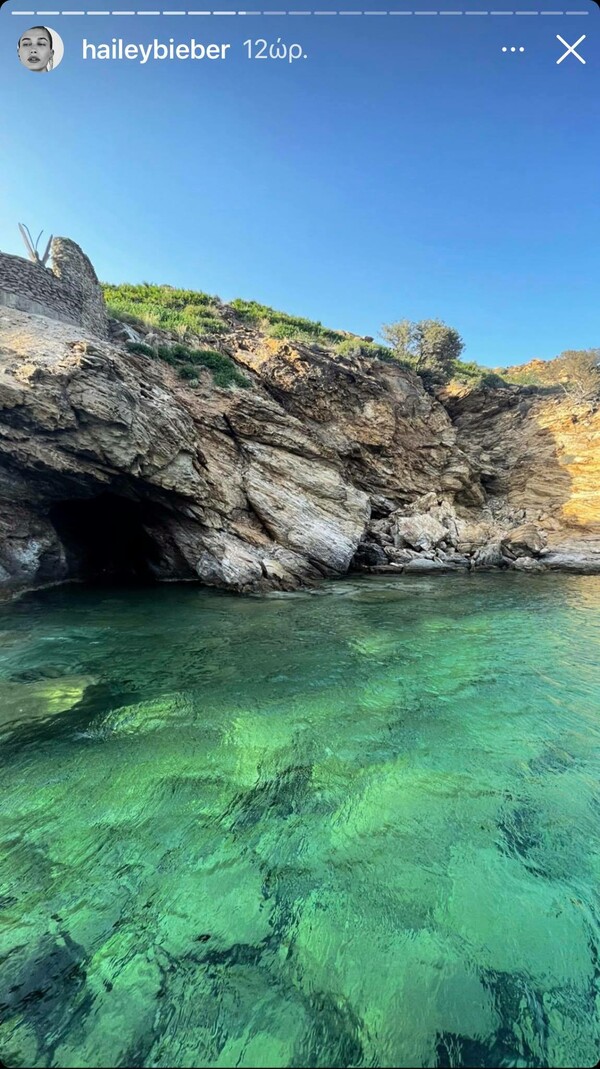 Τζάστιν Μπίμπερ και Χέιλι συνεχίζουν τις διακοπές στα νησιά- Νέες εικόνες με ελληνικά φαγητά και μαγευτικά τοπία