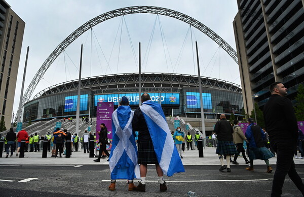 Σκωτία- Euro 2020: Σχεδόν 2.000 κρούσματα σε φιλάθλους- Οι 397 πήγαν στο Γουέμπλεϊ