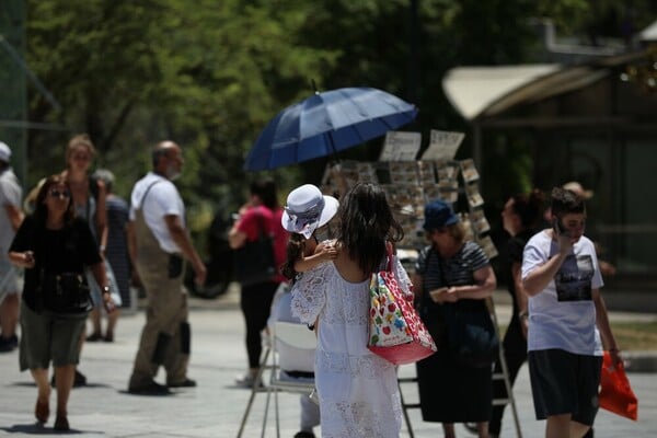 Συνεχίζεται το κύμα καύσωνα με 39 βαθμούς- Αυξημένες συγκεντρώσεις σκόνης