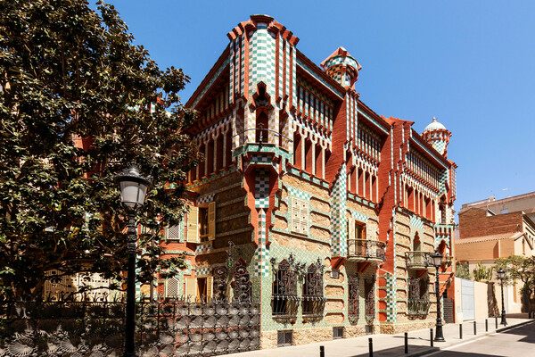 Η εμβληματική Casa Vicens του Γκαουντί ανοίγει για διανυκτέρευση στο κοινό από το φθινόπωρο