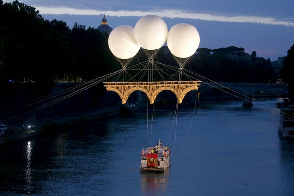 Rome Hosts Temporary Installation In Homage To Michelangelo's Bridge That Was Never Built