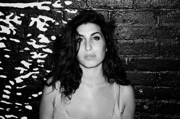 Η ζωή και το πρόωρο τέλος της Amy Winehouse