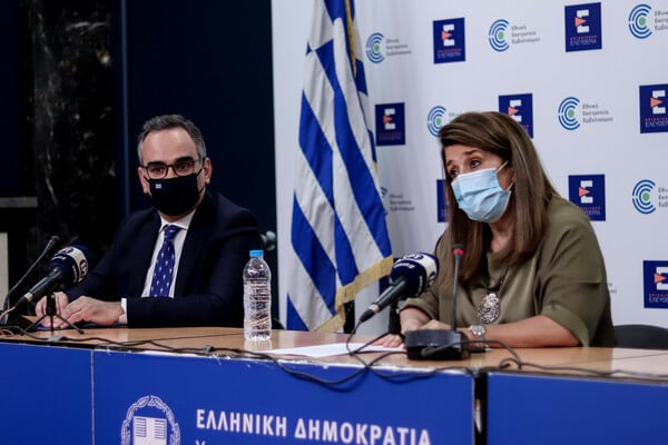 Live η ενημέρωση για τον κορωνοϊό στην Ελλάδα