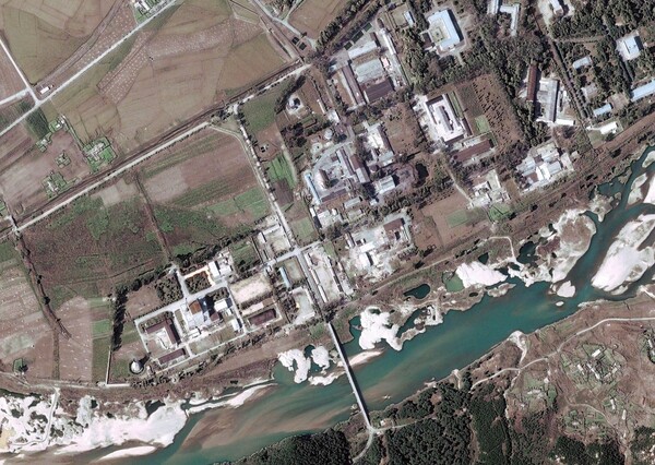 Yongbyon: UN says North Korea appears to restart nuclear reactor