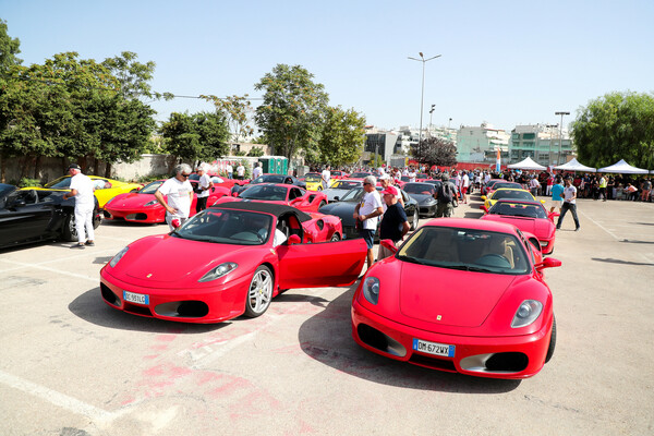 Ο Πειραιάς γέμισε από Ferrari του Passione Rossa