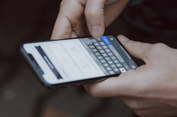 Κλέβουν τραπεζικούς κωδικούς με Phising: Τα SMS που στέλνουν στα κινητά