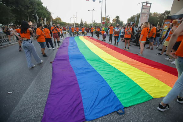 Thessaloniki Pride: Πλήθος κόσμου στην πορεία υπερηφάνειας (Φωτογραφίες)