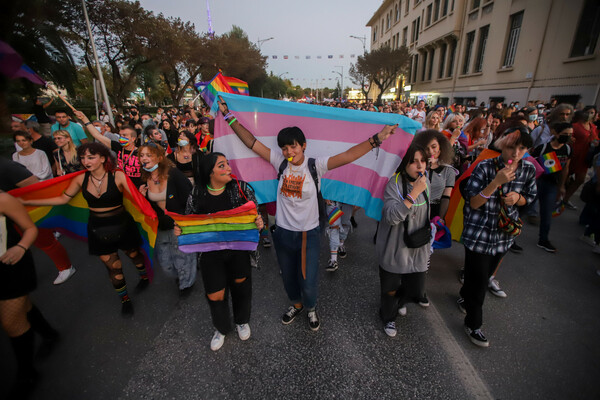 Thessaloniki Pride: Πλήθος κόσμου στην πορεία υπερηφάνειας (Φωτογραφίες)