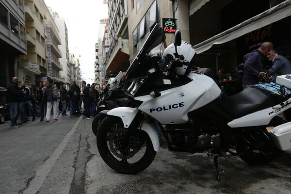 Κλείνει το αστυνομικό τμήμα της Ομόνοιας, σύμφωνα με πληροφορίες