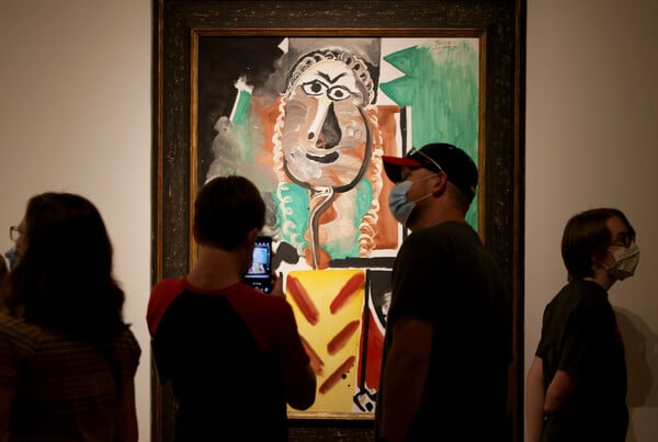 Bellagio in Vegas showing 11 Picasso works before auction