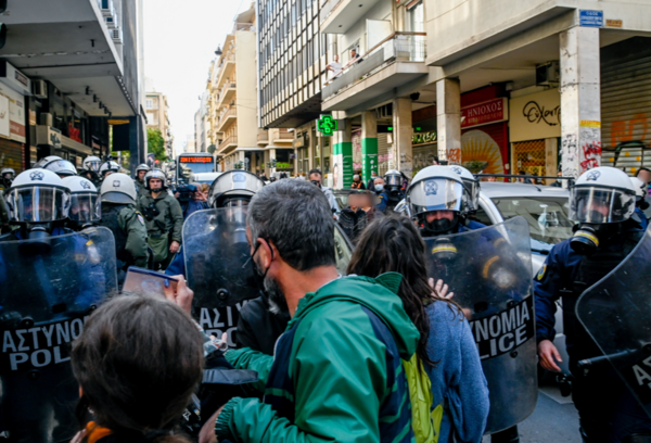 Ένταση και χημικά στο κέντρο της Αθήνας