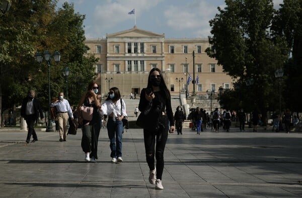 Κορωνοϊός: Νέα σύσκεψη στο Μαξίμου μετά το μαύρο ρεκόρ κρουσμάτων - Τα νέα μέτρα που έρχονται