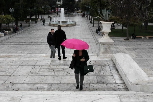 Καιρός: Συννεφιά, βροχές και σποραδικές καταιγίδες σήμερα