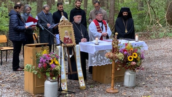 Εικόνισμα για τη σωτηρία από τον κορωνοϊό στο παρεκκλήσι της Αγίας Κορώνας στο Μόναχο