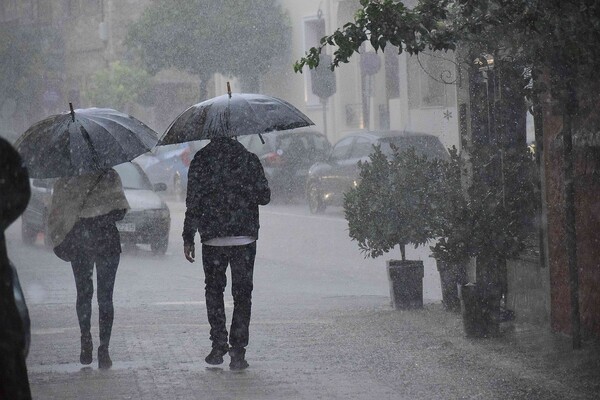 Νέα κακοκαιρία «εξπρές» από αύριο- Έκτακτο δελτίο επιδείνωσης του καιρού