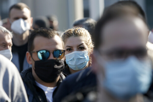 Η Σερβία παρέλαβε αμερικανικό φάρμακο κατά του κορωνοϊού